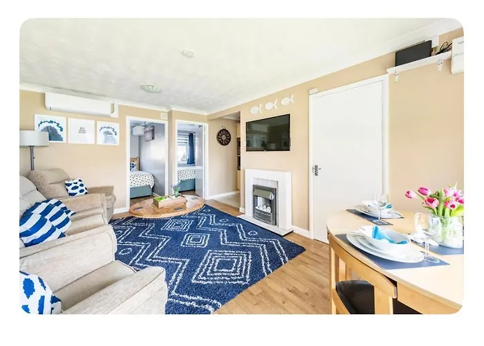 The Phoenix By The Sea- 2 Bedroom Flat In Hunny