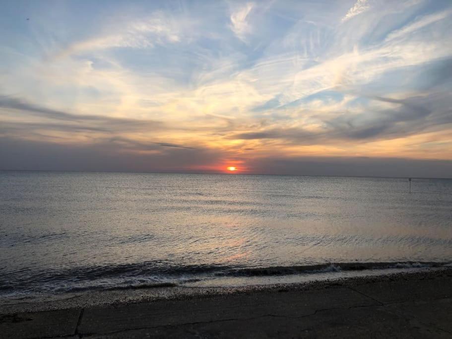 The Phoenix By The Sea- 2 Bedroom Flat In Hunny Apartment Hunstanton